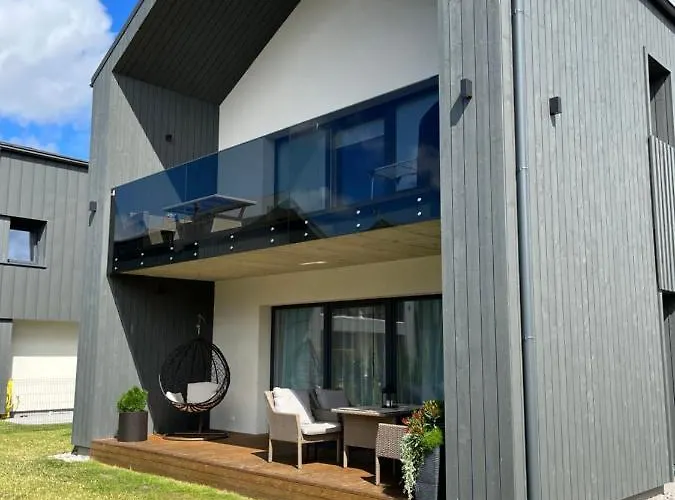 Seven Amber 팔랑가